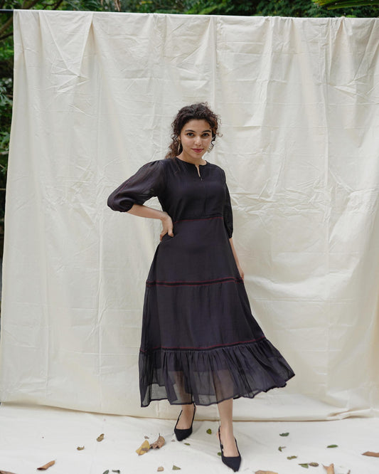 Black Midi Dress With Red Embroidered Detailing - d23