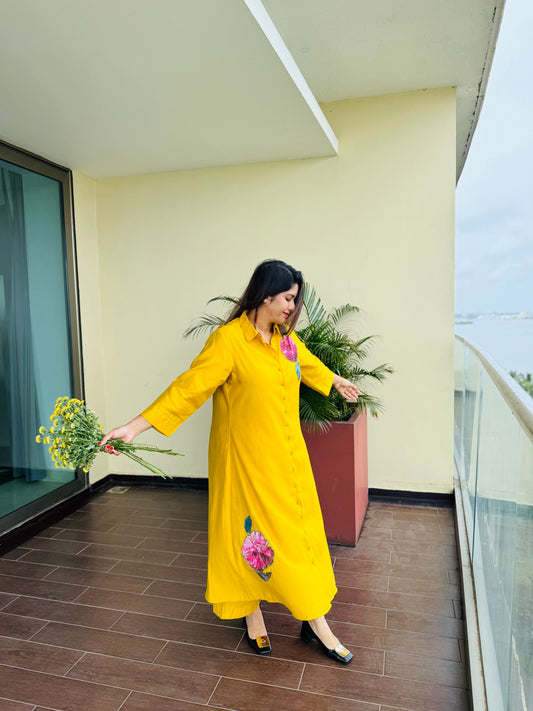 Silk yellow cooed set with floral Embro detailing
