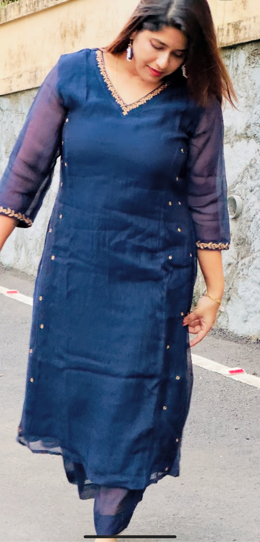 Zari polka blue Kurthi pant
